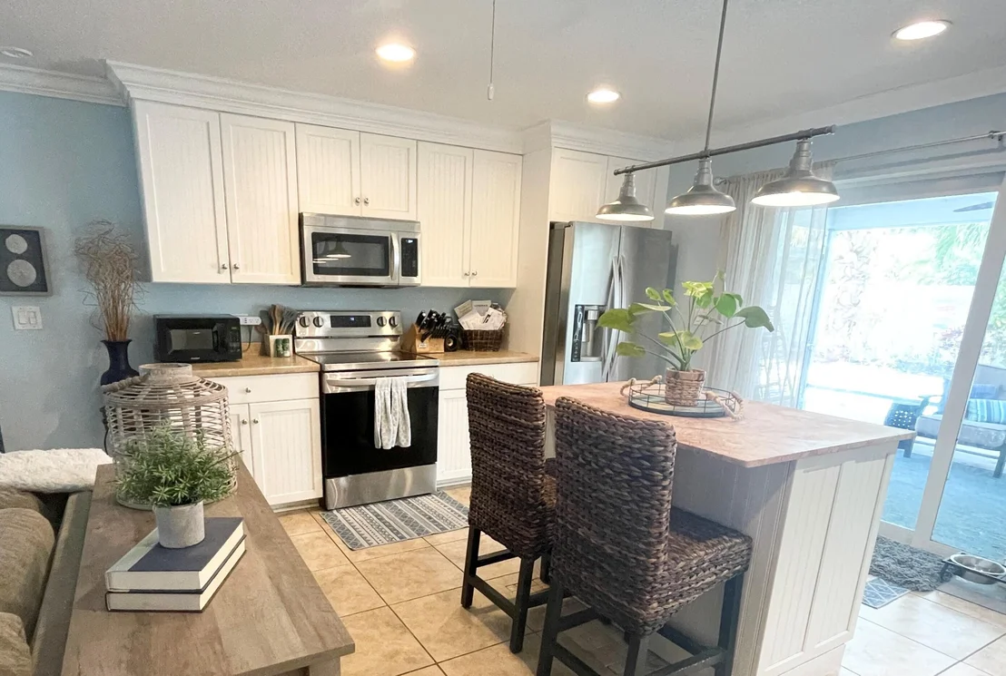 Photo of 403 Riverside Drive
