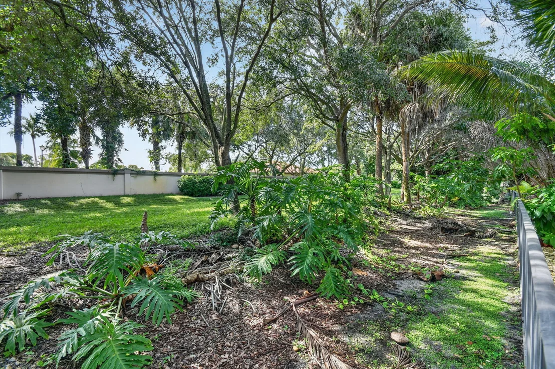 Photo of 6039 WALNUT HILL Drive