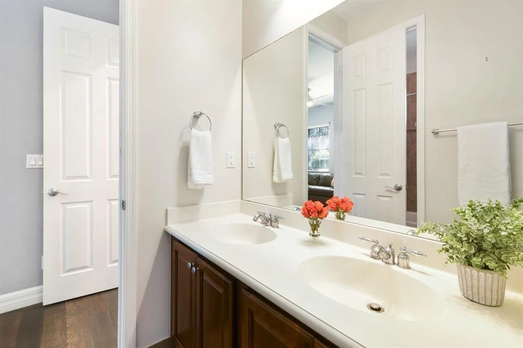 Photo of 103 Ashford Avenue