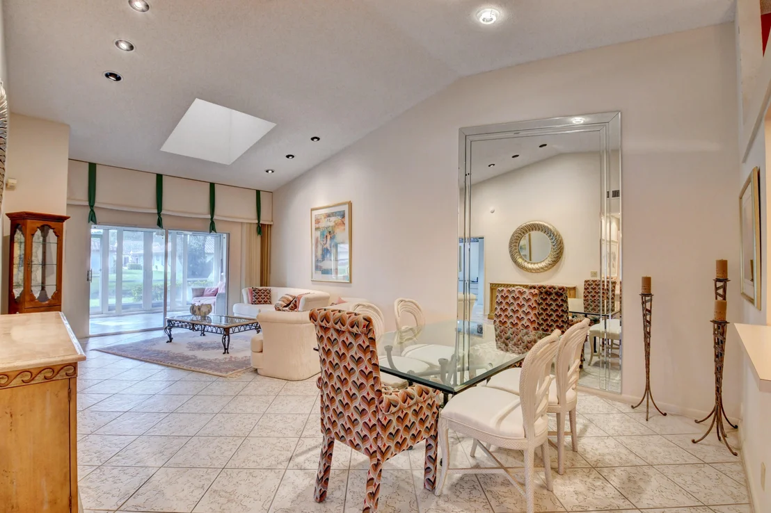 Photo of Unit A at 6384 Mill Pointe Circle
