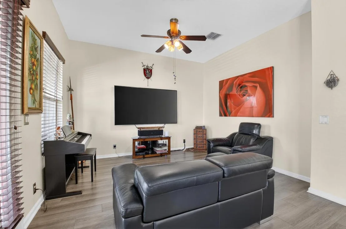 Photo of 4325 Key Lime Boulevard