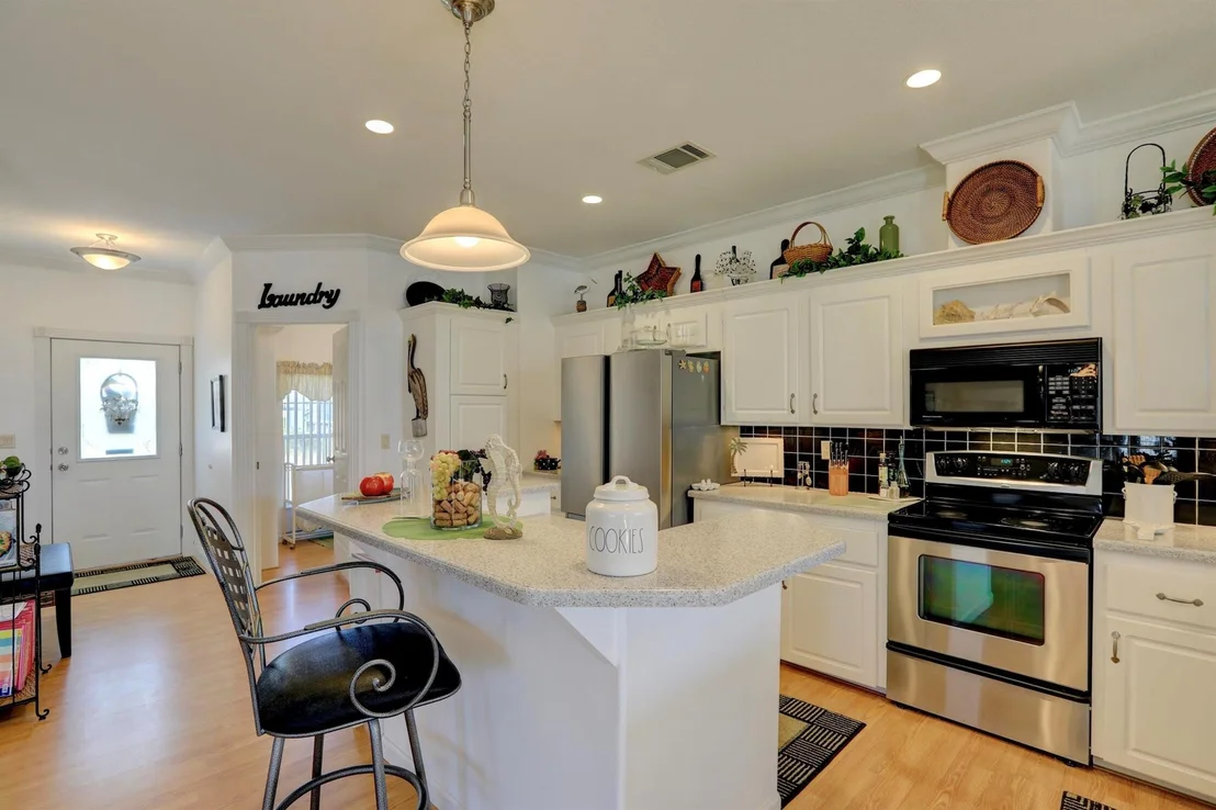 Photo of 955 Wren Circle