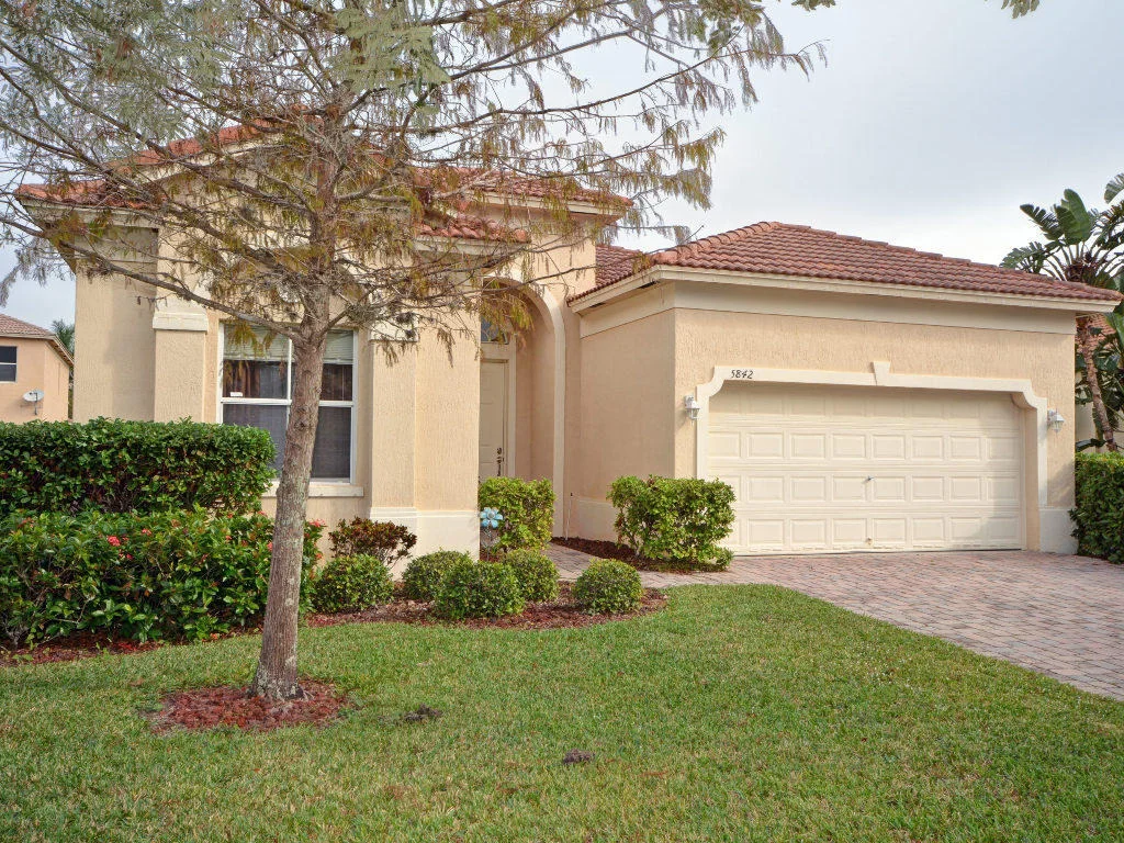 Photo of 5842 Sunberry Circle