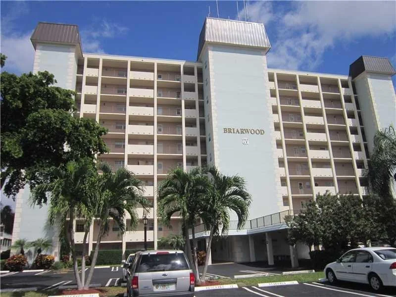 Photo of Unit 304 at 9101 W Sample Road