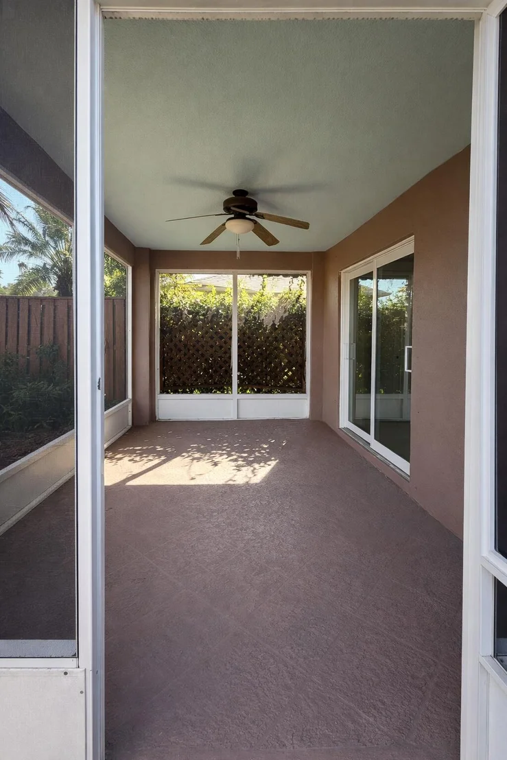 Photo of 828 Greenleaf Circle