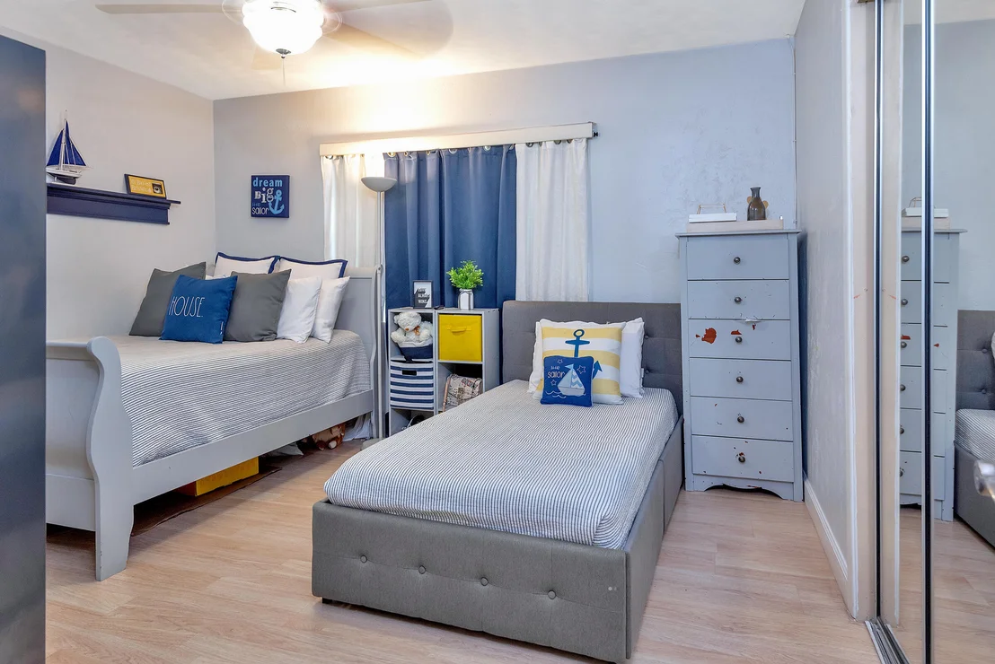 Photo of 4170 Foss Road