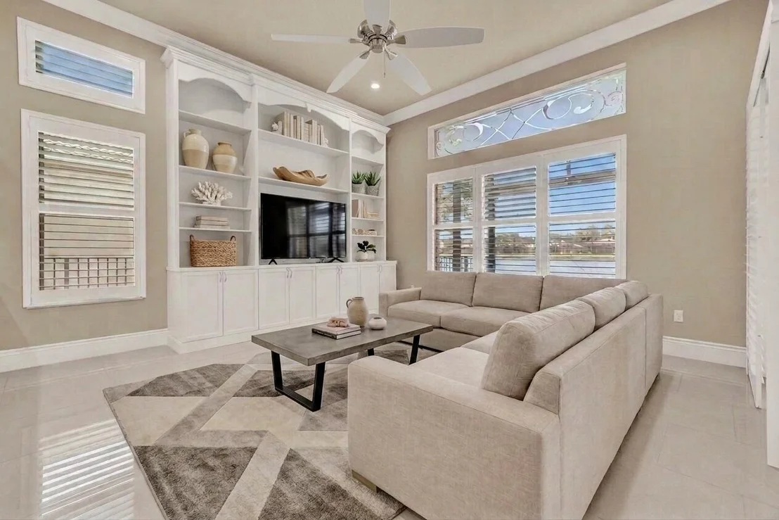 Photo of 10469 Whitewind Circle