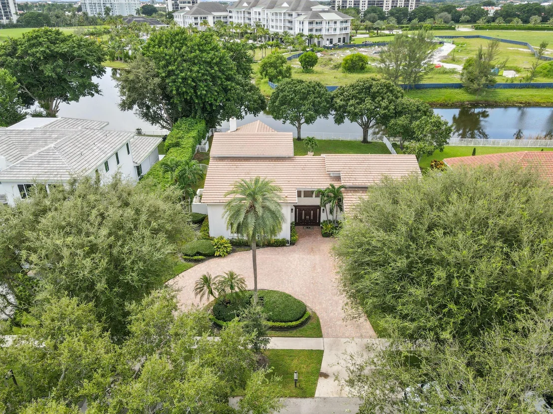 Photo of 2801 Embassy Drive