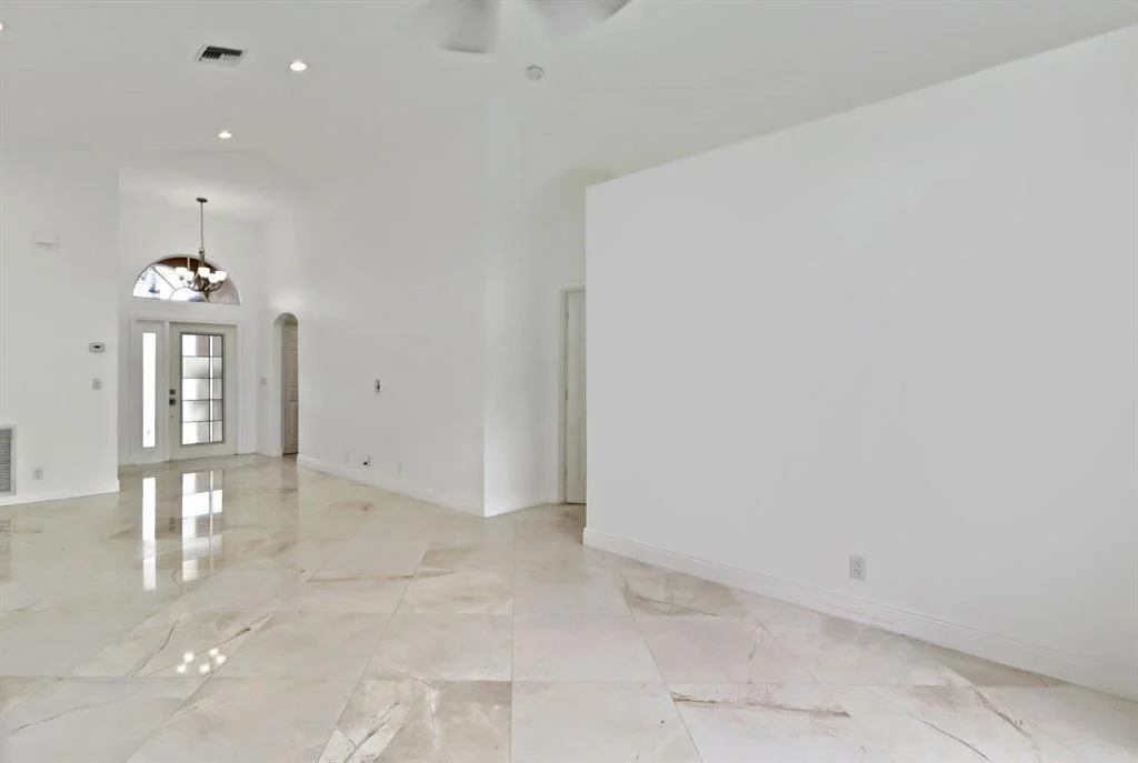 Photo of 8265 Palm Gate Drive