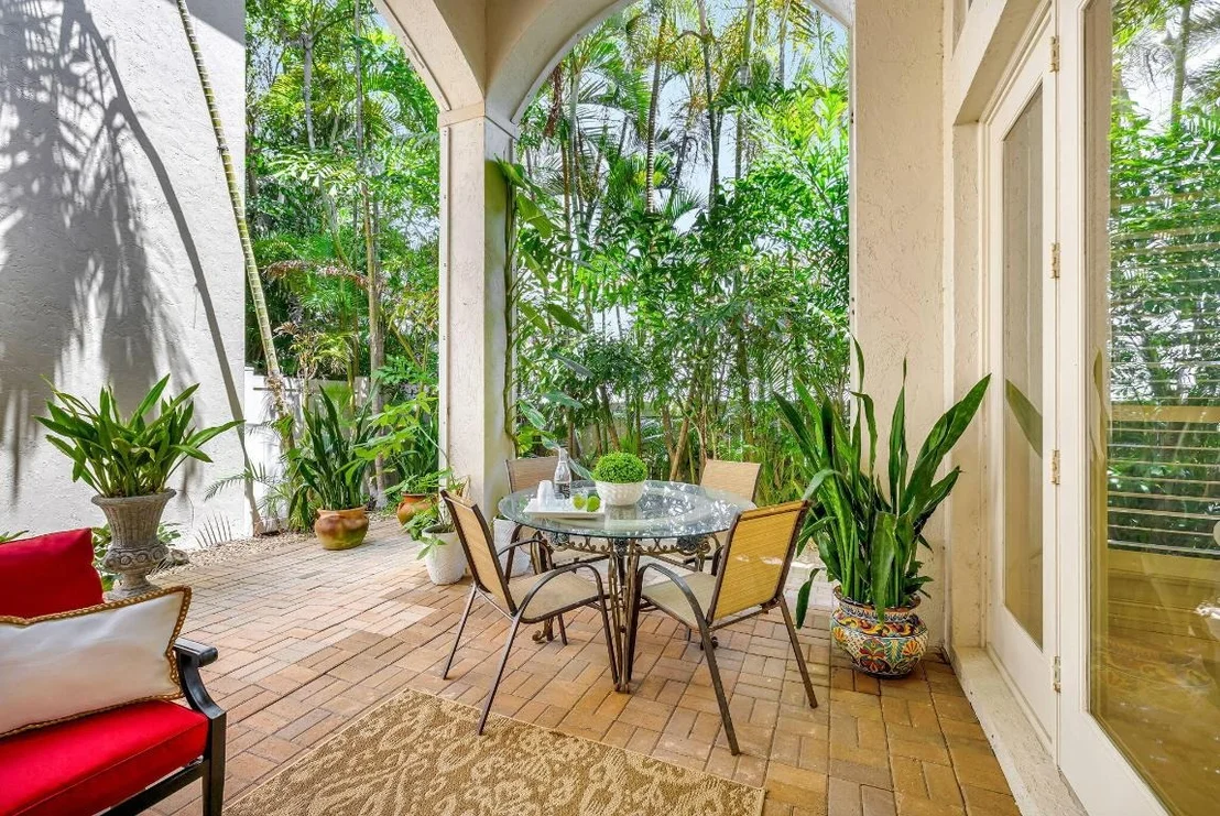 Photo of 3628 S Ocean Boulevard