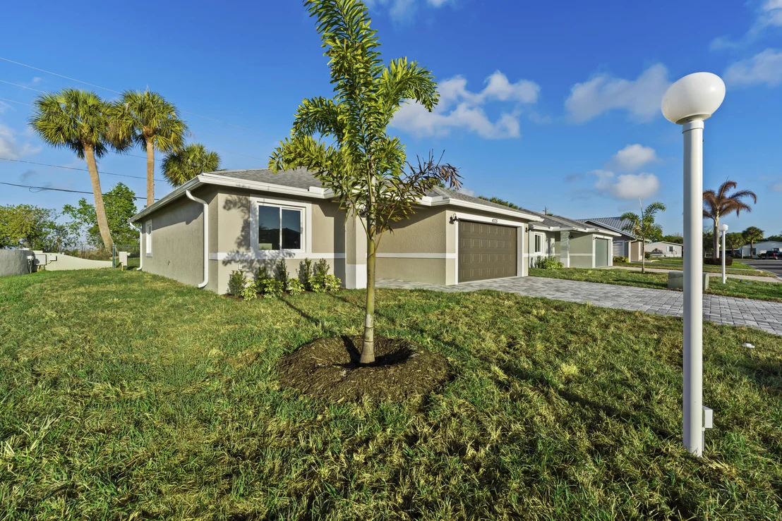 Photo of 4335 SW 15th Way