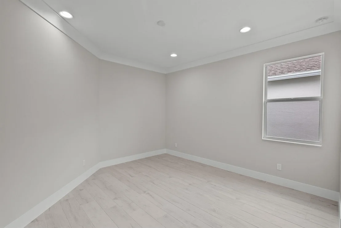 Photo of 2187 Falls Manor
