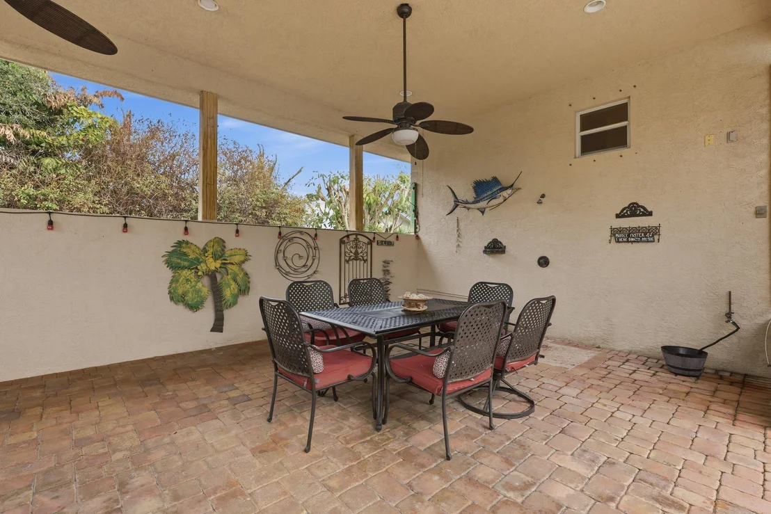 Photo of 2412 SE Saint Lucie Boulevard