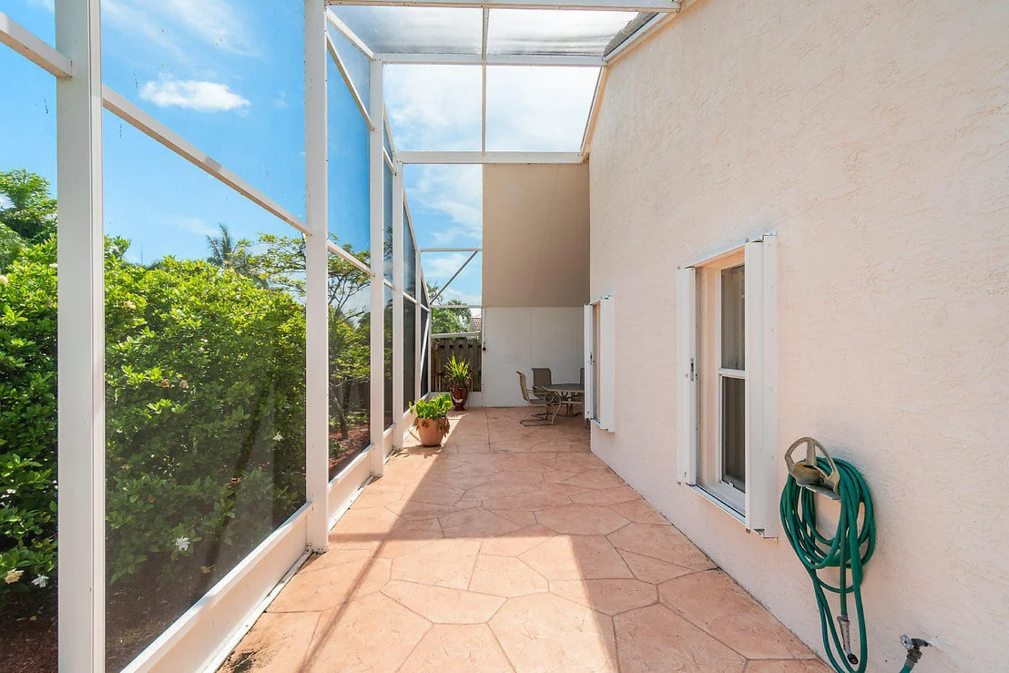 Photo of 8222 White Rock Circle