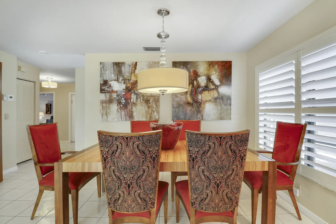 Photo of 5481 Mirror Lakes Boulevard