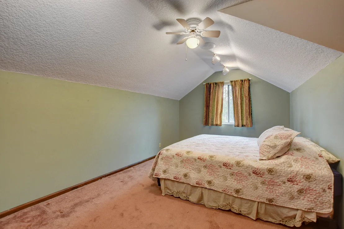 Photo of 7033 Hall Boulevard