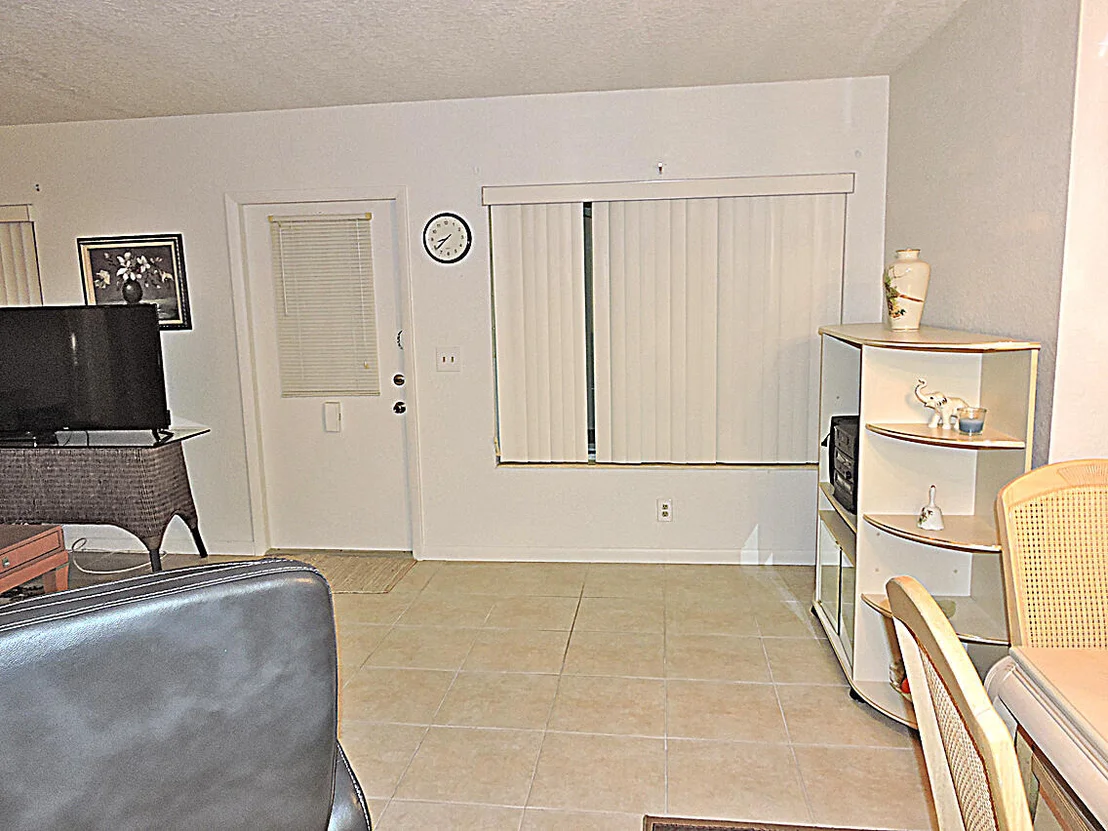 Photo of Unit D1 at 341 Pine Ridge Circle