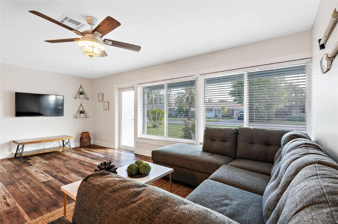 Photo of 2233 SE 13th