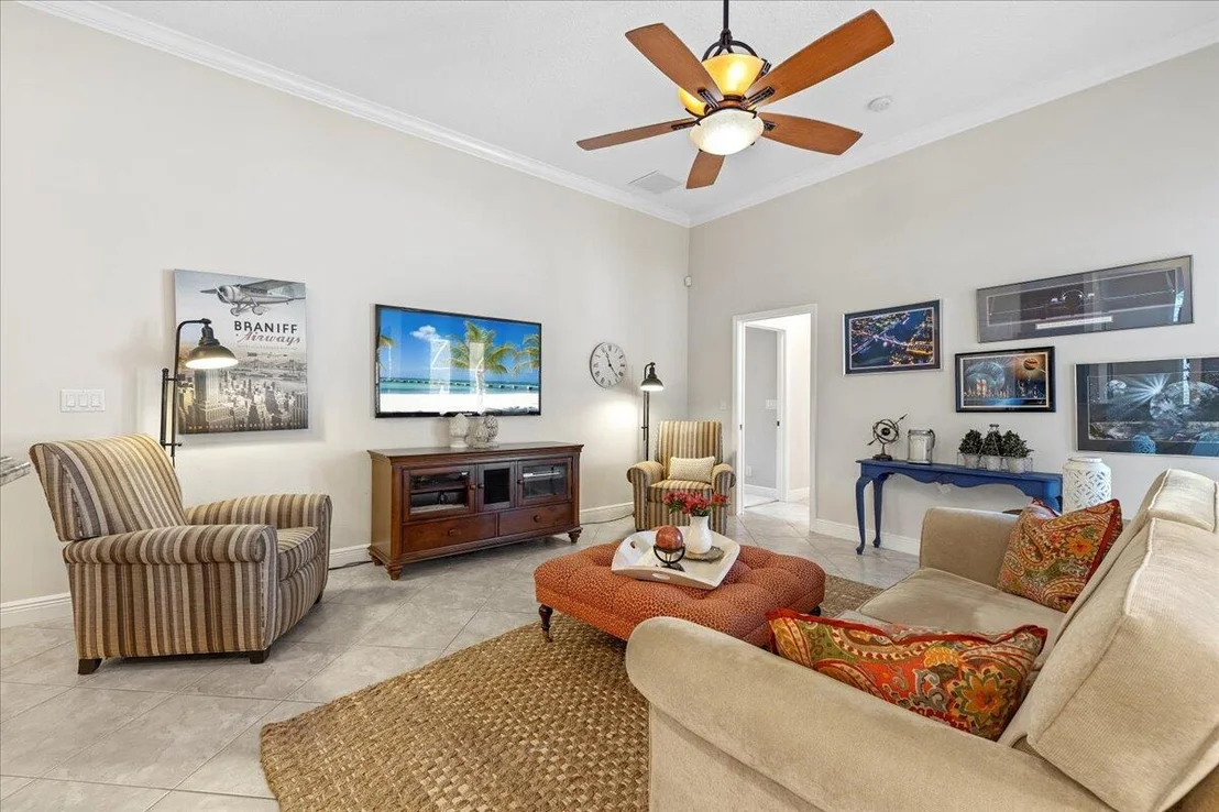 Photo of 1384 Brampton Cove