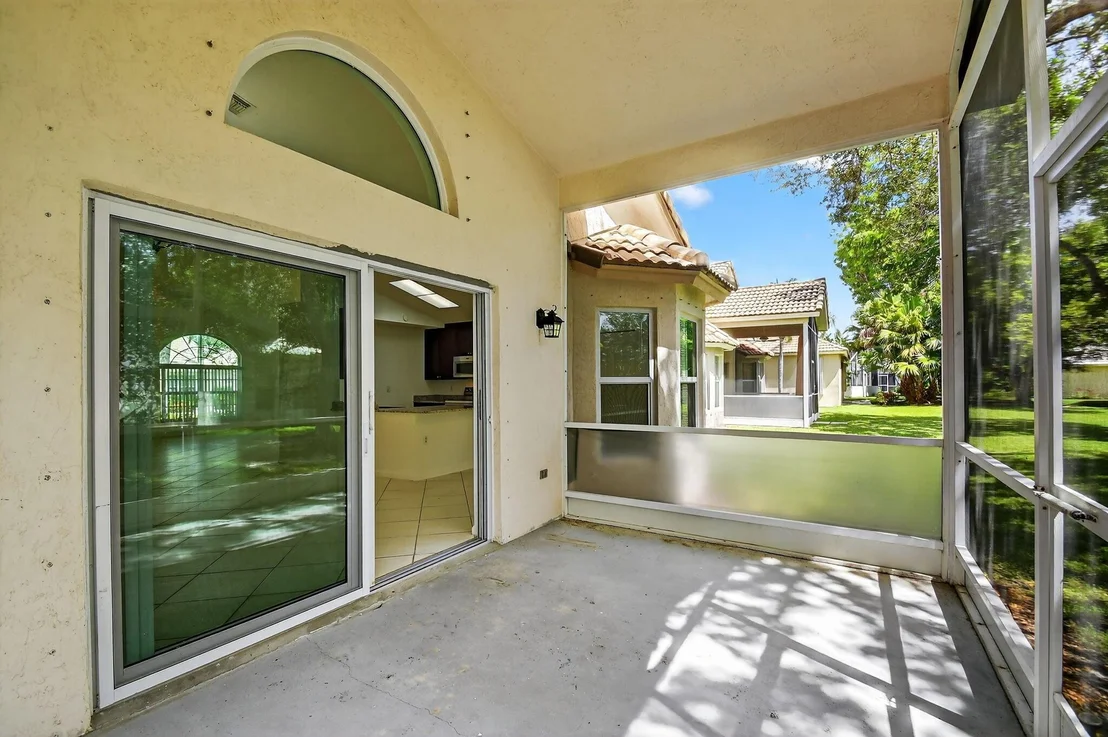 Photo of 2707 Pointe Circle