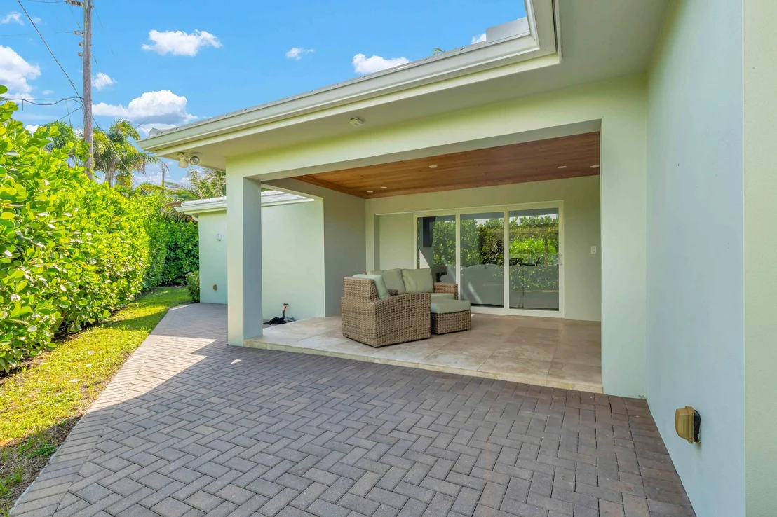 Photo of 471 N Juno Lane