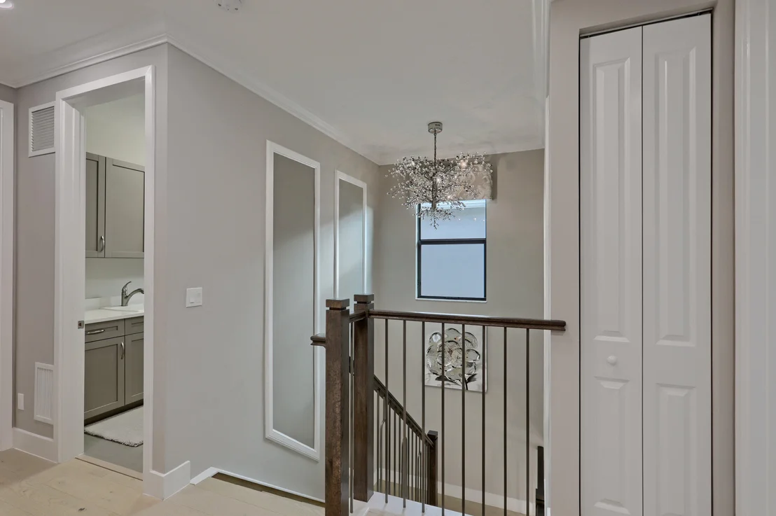 Photo of 7184 Montereal Path