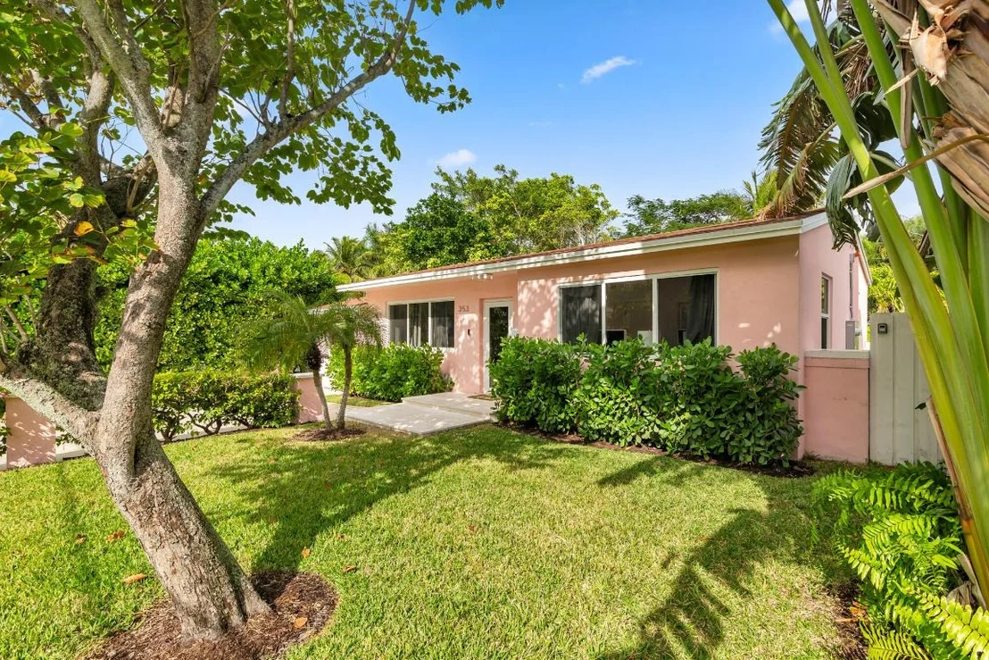 Photo of 353 Gregory Road