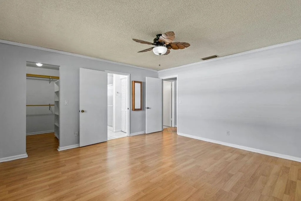 Photo of 5501 Palm Drive