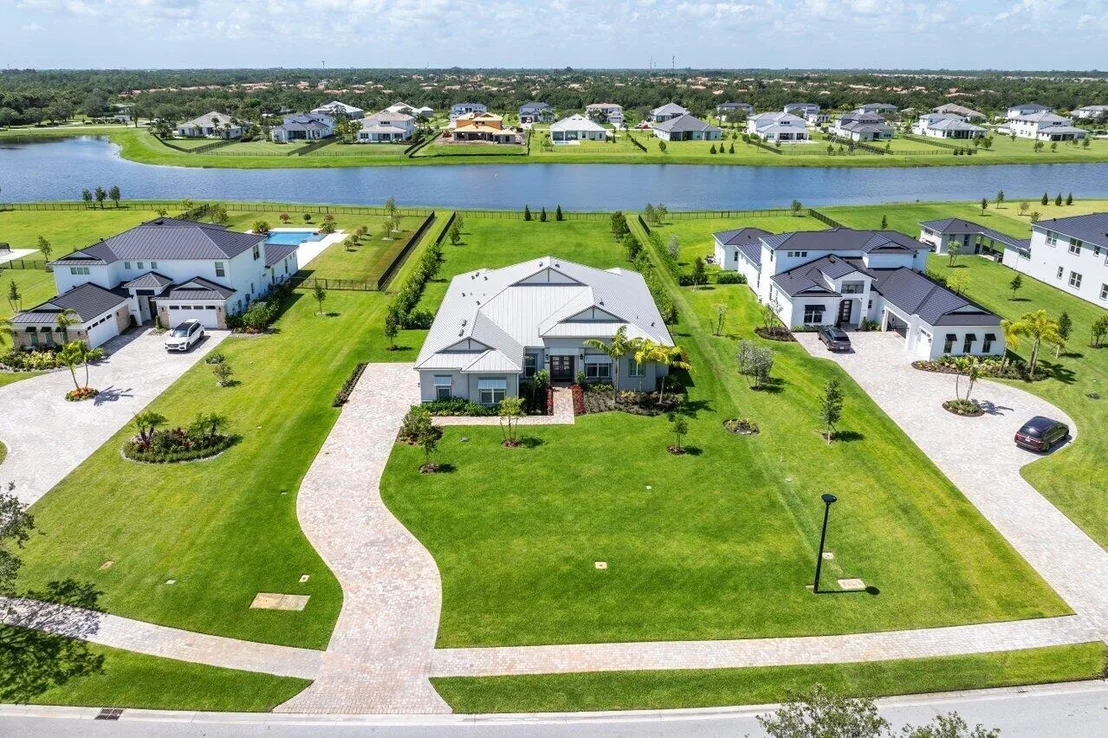 Photo of 20088 SE Bridgewater Drive
