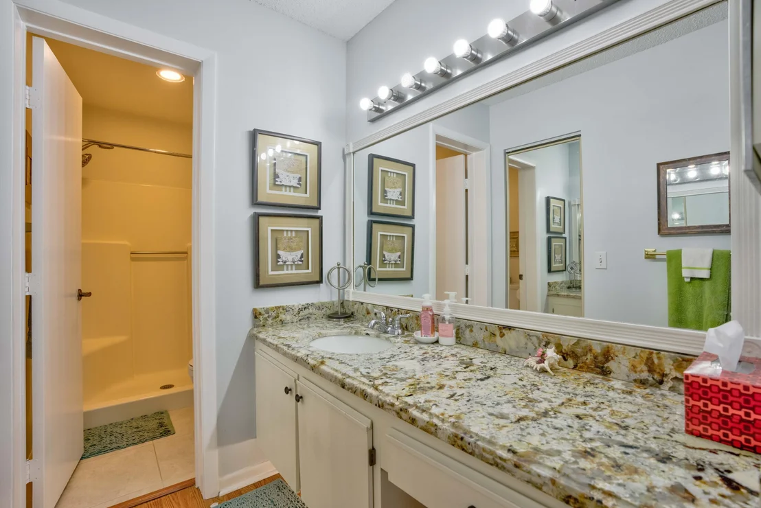 Photo of Unit E at 702 Pinecrest Circle