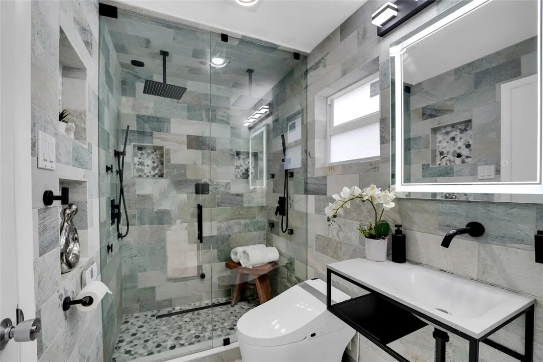 Photo of 6972 NW 5th Place