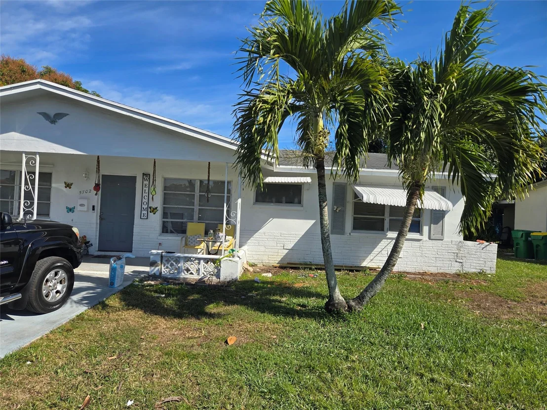 Photo of 5702 NW 48th Way