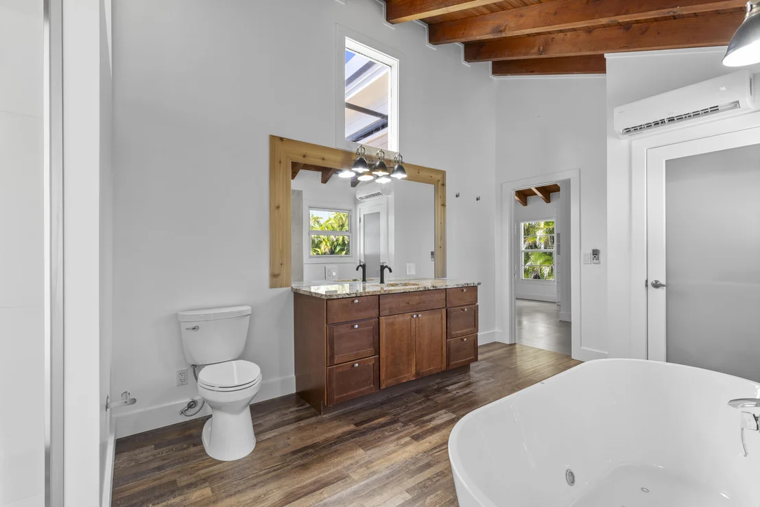 Photo of 4931 Clock Road