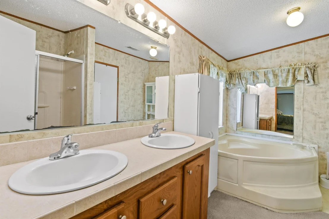 Photo of 2463 Coolidge Road
