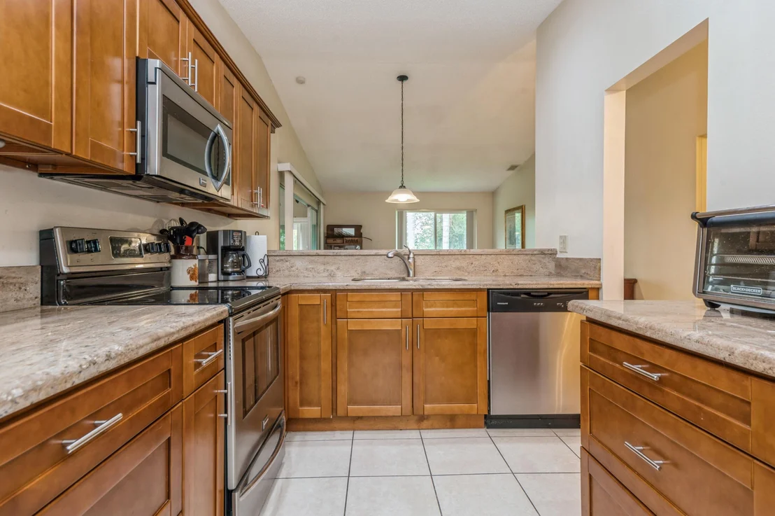 Photo of 15888 Laurel Oak Circle