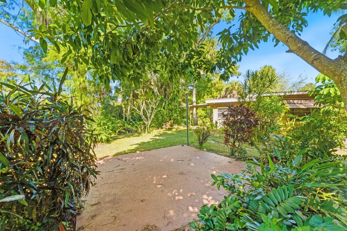 Photo of 15323 E State Road 78