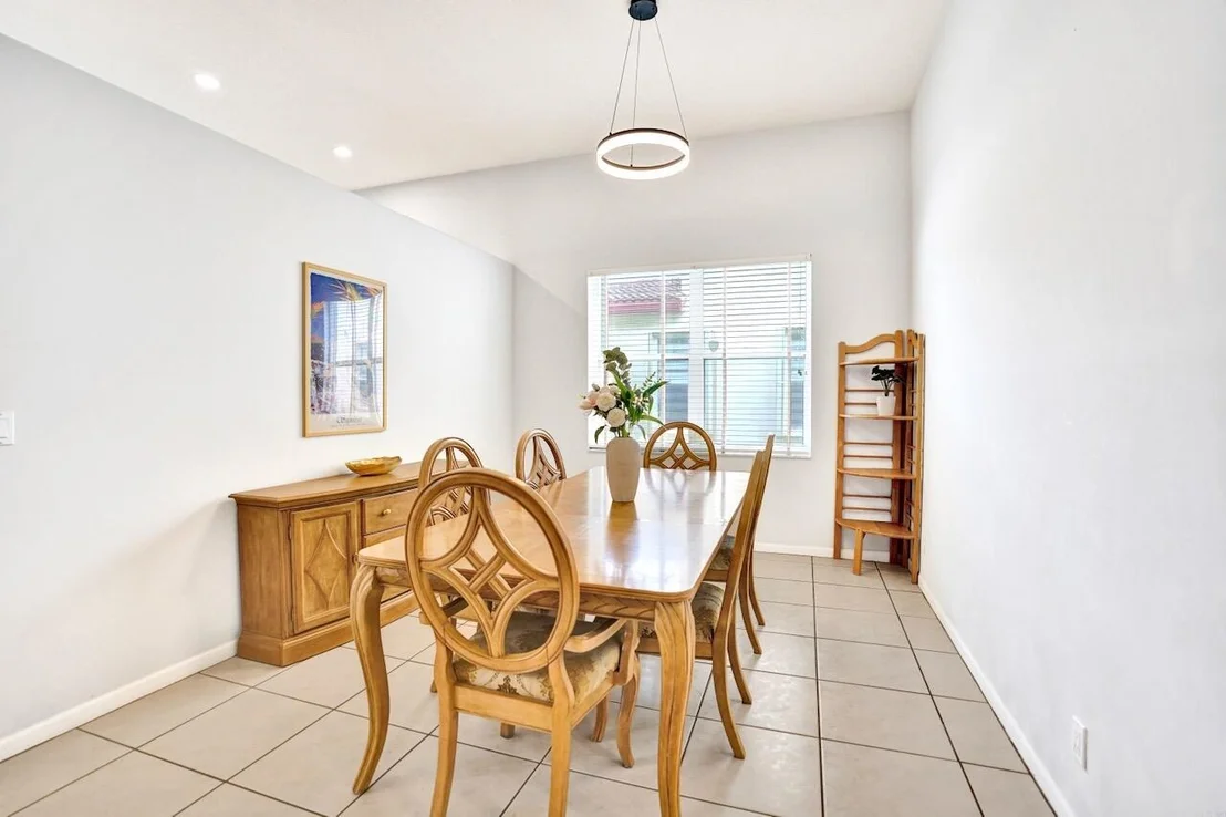 Photo of 5886 Bay Hill Circle