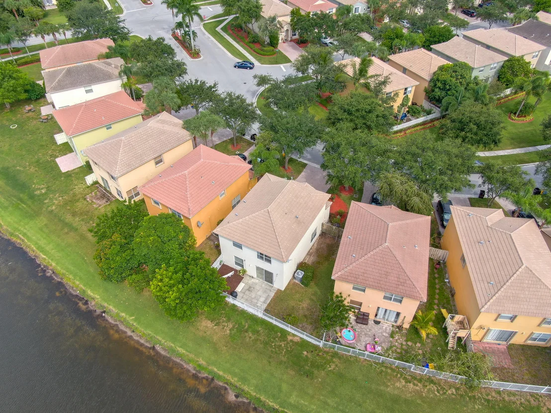 Photo of 4497 Lake Lucerne Circle