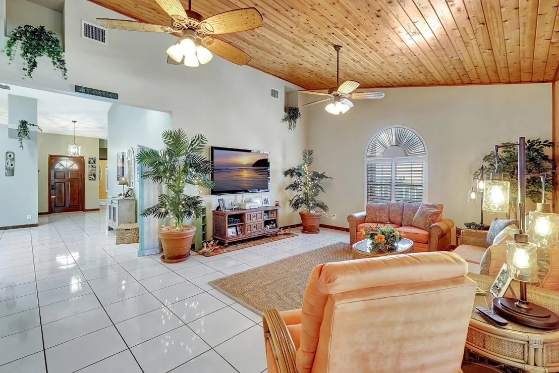 Photo of 419 SE 6th Street