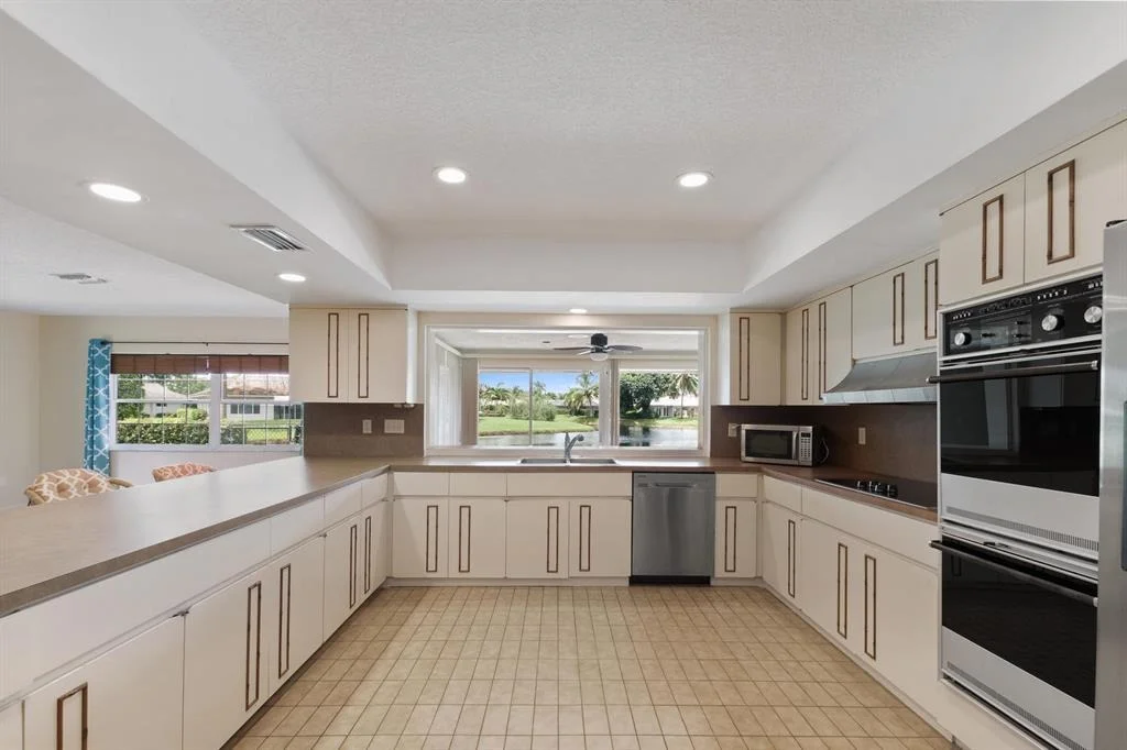 Photo of 4935 King Palm Circle