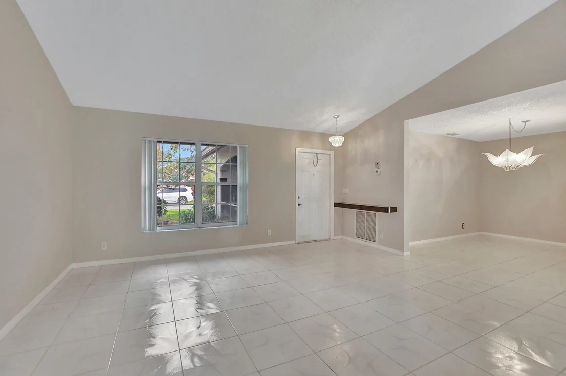 Photo of 10399 Canoe Brook Circle