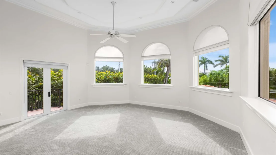 Photo of 755 N Ocean Boulevard