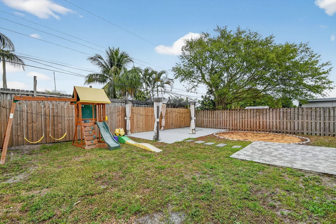 Photo of 419 Cheyenne Drive