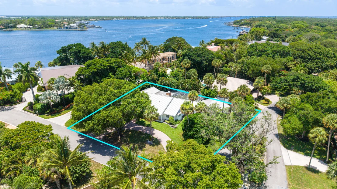 Photo of 15 W HIGH POINT Road
