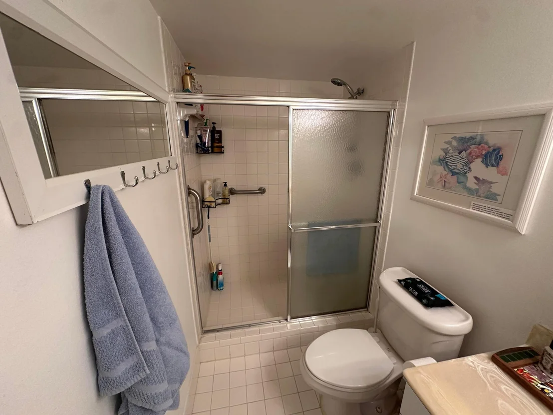 Photo of Unit B1 at 1901 Bermuda Circle