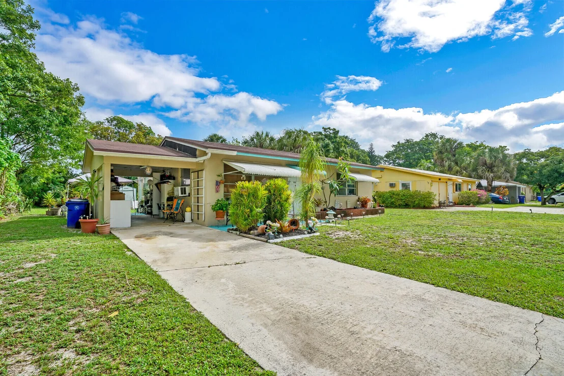 Photo of 6131 Edwards Road