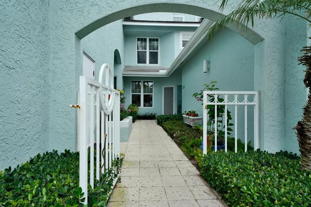 Photo of 1305 Mainsail Circle