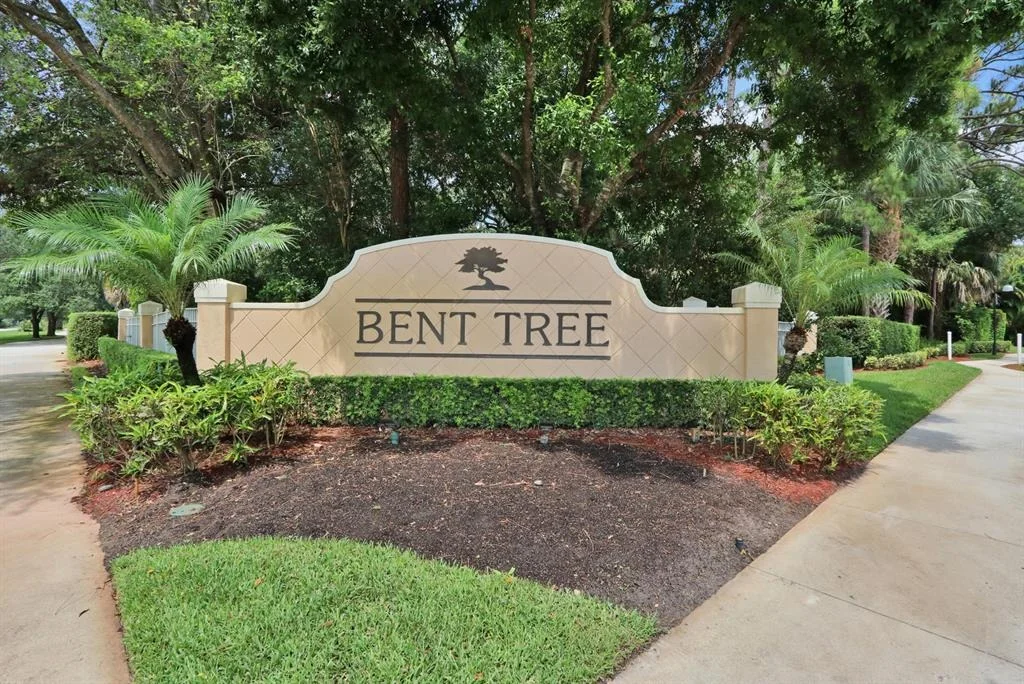 Photo of 170 Bent Tree Drive