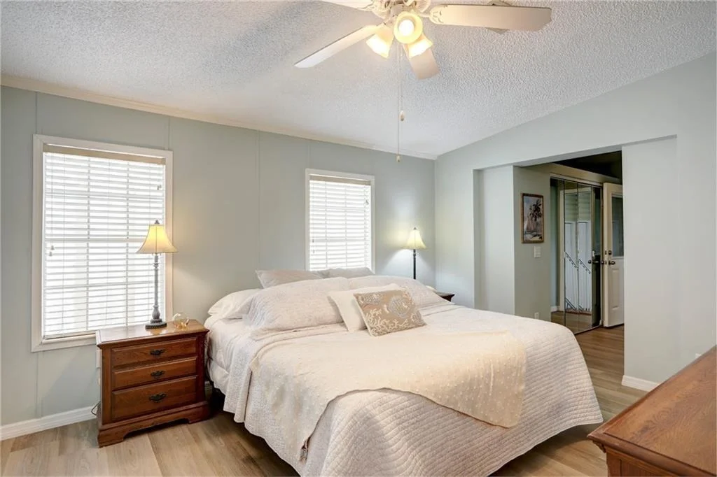 Photo of 646 Barefoot Boulevard