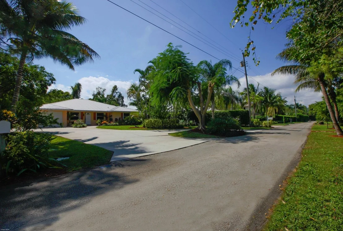 Photo of 9500 SE Point Terrace